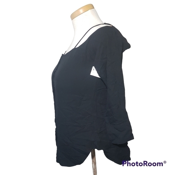 Cloth & Stone Anthropologie Cold Shoulder Button Down Blouse - Picture 2 of 12